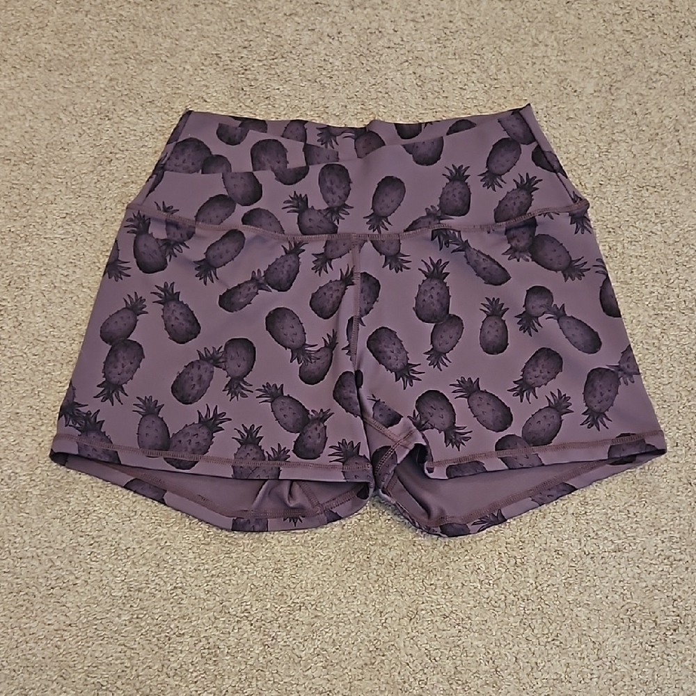 Purple Pineapple Print Women's Shorts